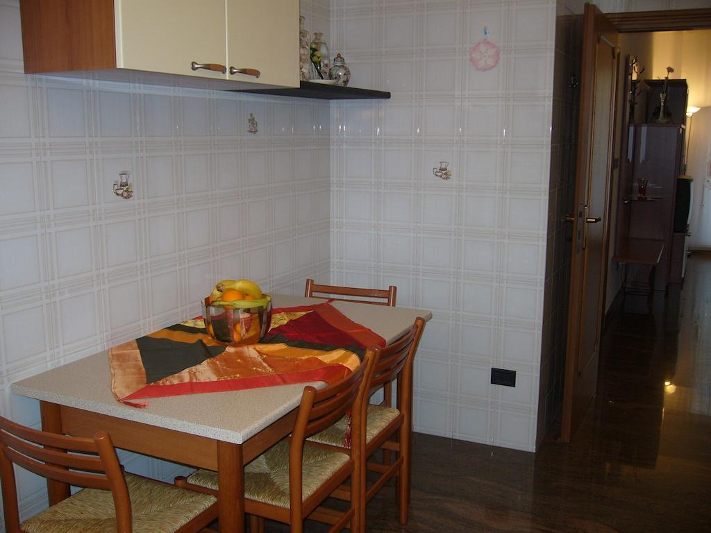 Aparthotel Feeling at Home Castenaso Kamer foto