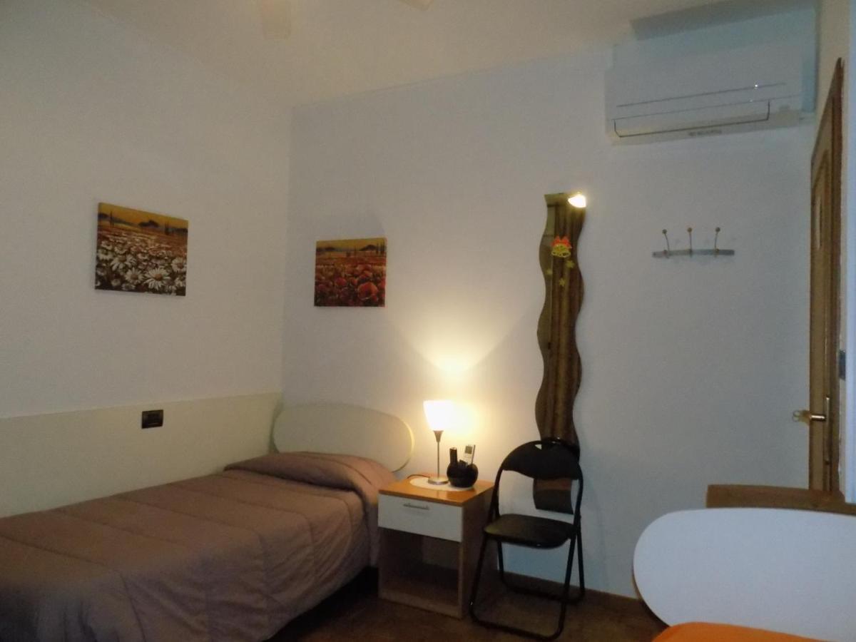 Aparthotel Feeling at Home Castenaso Buitenkant foto